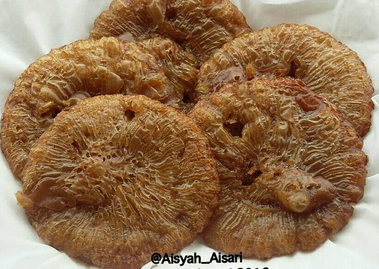 Kue Cucur