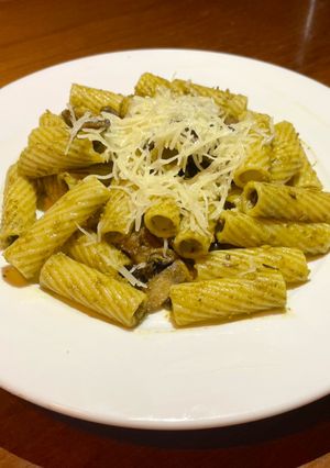 Hình của món Pasta và sốt pesto.