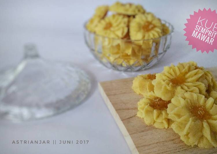 Resep Kue Semprit Mawar 🌹 yang Menggugah Selera