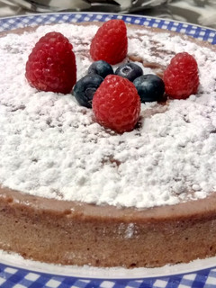 Una foto de Tarta Bizcocho de Chocolate y Canela Exprés