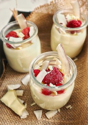 Una foto de Natillas de chocolate blanco con 4 ingredientes 🤍