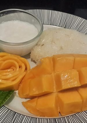 A picture of Mango Sticky Rice.
