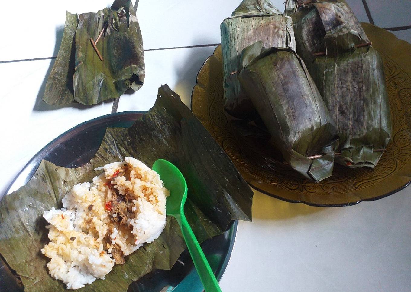 Nasi bakar tongkol suwir pedas