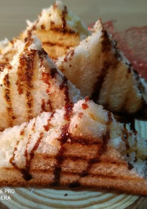 A picture of Condensed Milk Sandwich.