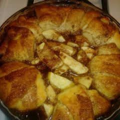 A picture of Apple Cinnamon crescent rolls.