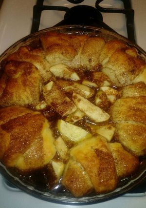 A picture of Apple Cinnamon crescent rolls.