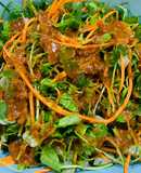 Salad rau má, hẹ, và rau càng cua vườn nhà