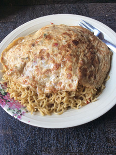 Soyayyar Indomie da kwai ainihin hoton girkin