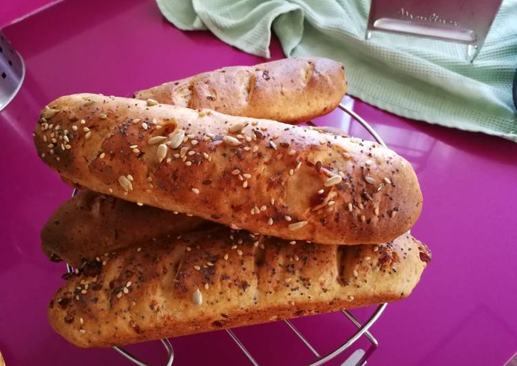 Baguettes con chorizo queso parmesano y perejil
