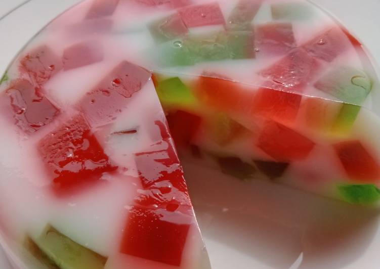 Cara Gampang Membuat Puding susu mozaik yang Lezat Sekali