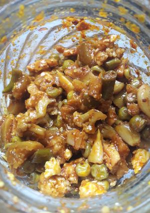 A picture of Mix Vegetable Achar.