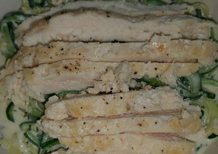 Pesto Z'paghetti with Chicken Pesto Z'paghetti with Chicken