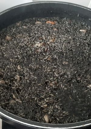 Una foto de Arroz negro senyoret