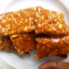 A picture of Nkatie cake (4:44th recipe).
