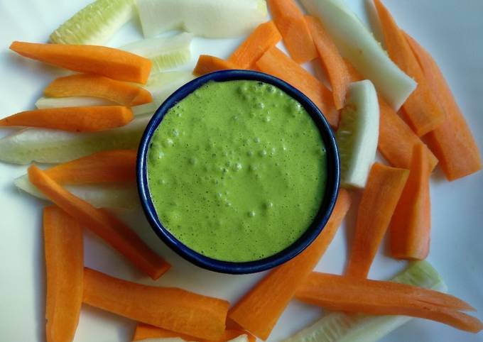 Step-by-Step Guide to Prepare Favorite Creamy Coriander Garlic Dip