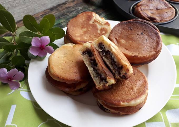 Kue Khamir isi coklat