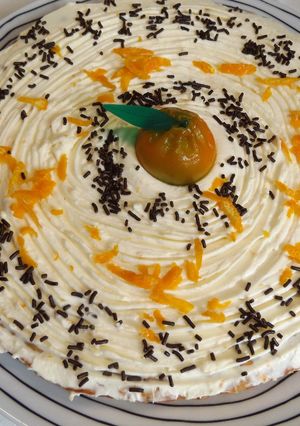 Foto principal de Pastel de zanahoria con cubierta de mascarpone a la naranja