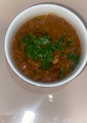 A picture of Arabic foul medames(Egypt dish).