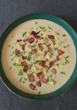 Selymes, ropogós baconös sajtkrémleves Fibriya keto GM recept fotója