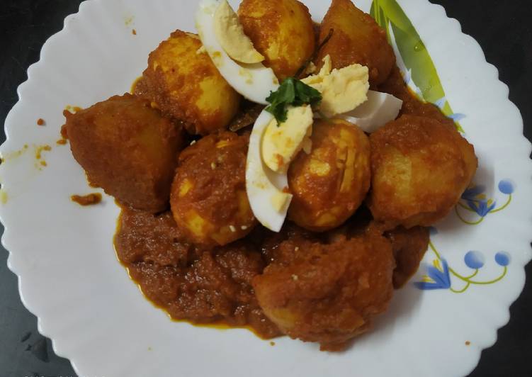 Dry egg potato masala