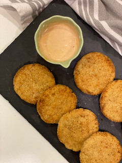 Una foto de Croquetas de atún con papa en freidora de aire