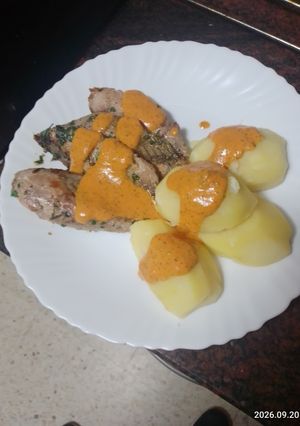 Foto principal de Atún a la plancha con papas sancochadas y mojo de pimiento