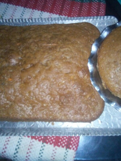Una foto de Torta de zanahoria con frutos secos, confitada