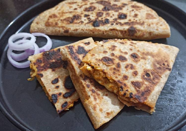 Steps to Make Perfect Leftover roti sandwich for breakfast