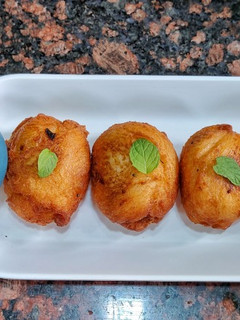 ब्रेड वेज रोल (Bread veg roll recipe in Hindi) रेसिपी मुख्य फोटो