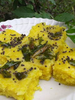 सूजी ढोकला(suji dhokla recipe in hindi) रेसिपी मुख्य फोटो
