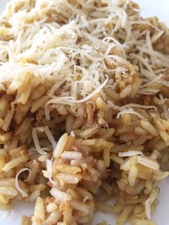 Una foto de Arroz con atún y berenjenas