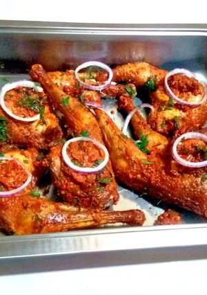 A picture of Oven grilled chicken thighs in peppered sauce...