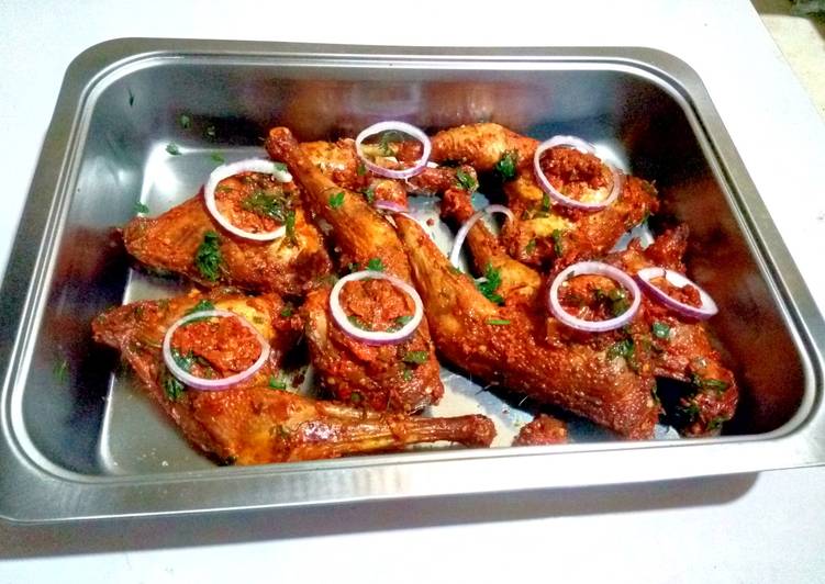 Steps to Make Homemade Oven grilled chicken thighs in peppered sauce..