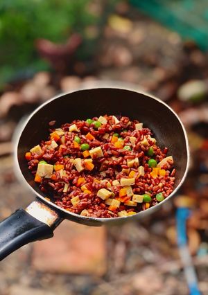Hình của món Món chay Cơm gạo lức chiên.
