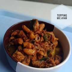 A picture of Topping Mie Ayam.