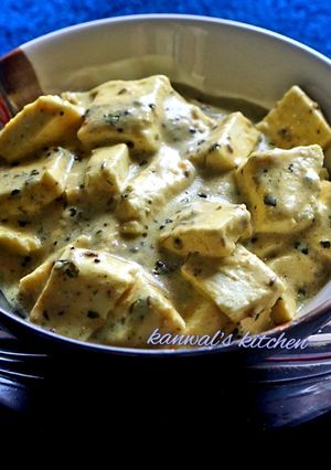 A picture of Curd paneer gravy.