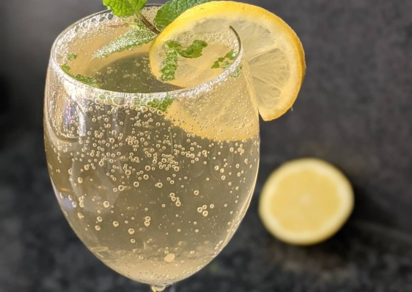 Minty lemon Mojito