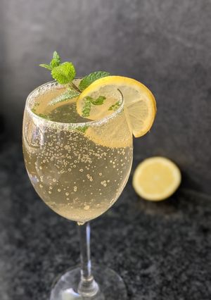 A picture of Minty lemon Mojito.