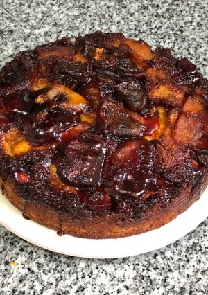 Una foto de Torta invertida de manzana