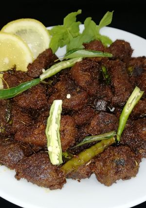 A picture of Tala hua gosht Hyderabadi.