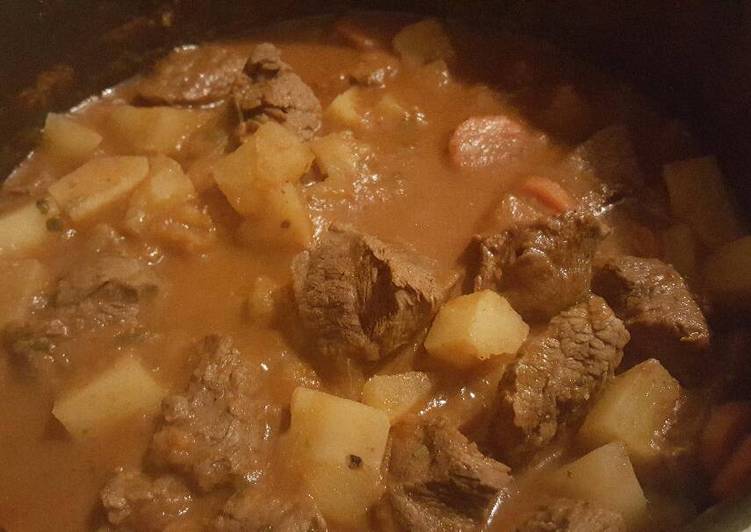 Carne Guisada (Salvadoreño)