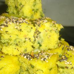 A picture of Palak dhokla.