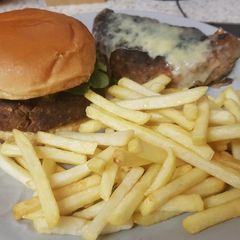 A picture of My Veggie Burger 💜.