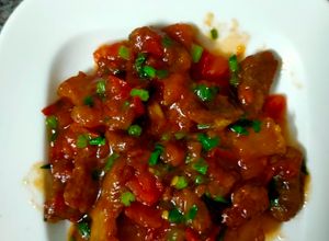 Hình của món Thịt ba rọi chiên giòn xốt cà chua.