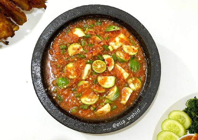 Resep Sambal Beberuk Khas Lombok Oleh Elia Wahid Cookpad 