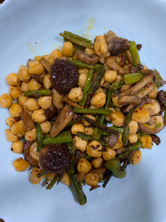 Una foto de Salteado de garbanzos