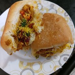 Kutchi-Dabeli (Jain version) A picture of Kutchi-Dabeli (Jain version).