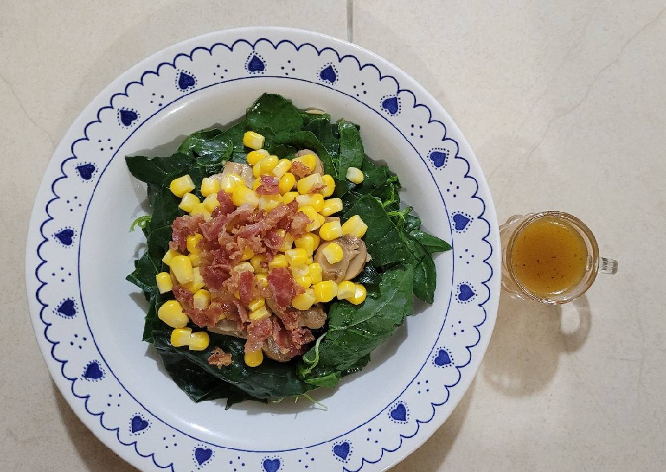 Ensalada de espinacas con tocino