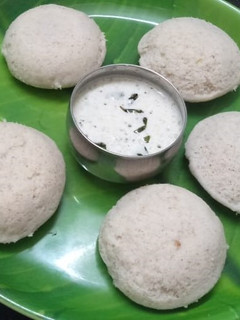 வரகு இட்லி (varagu idli recipe in tamil) செய்முறை முக்கிய புகைப்படம்