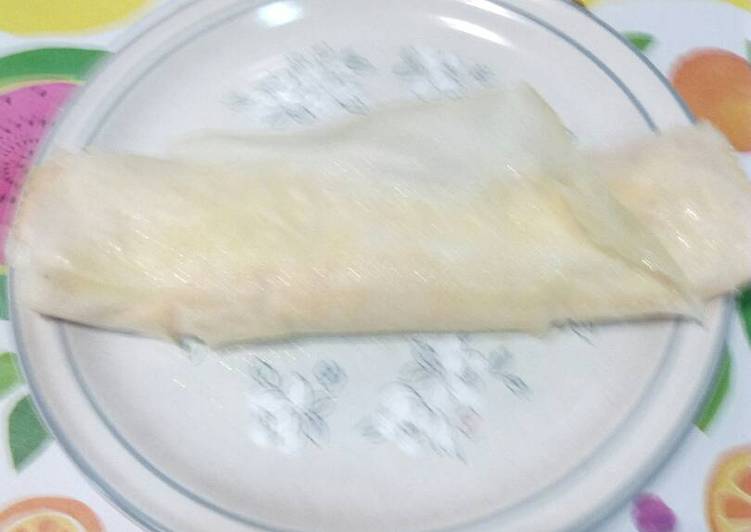 Rollitos de masa brick con relleno de calabaza y queso al gusto de tomate